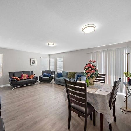 Cozy, Dedicated Workspace, Fast Wi-Fi Apartment Houston Exterior photo